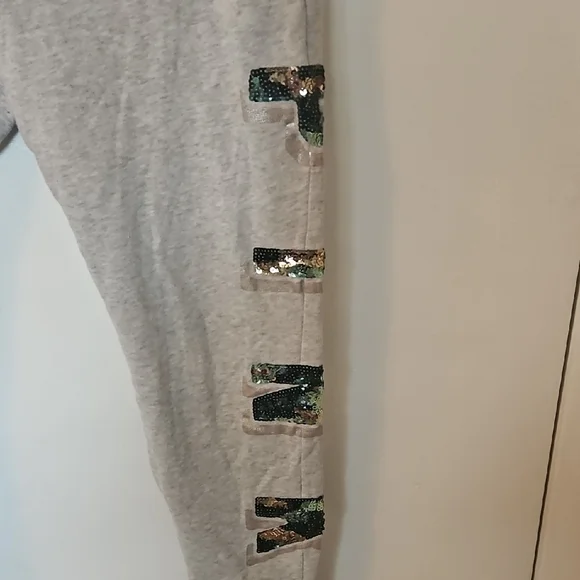 PINK Victoria's Secret Heather Gray Lounge Pants - Picture 3 of 4